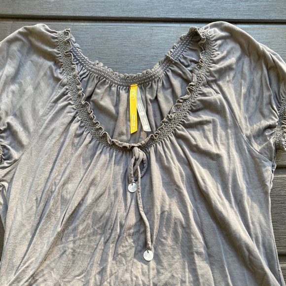 Lolë S Gray Babydoll Stretch Top - Picture 1 of 7